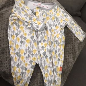 Magnificent baby magnetic onesie